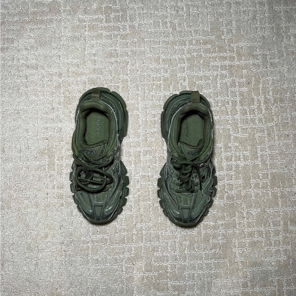 Authentic Balenciaga Track Cut Out Sneakers - Picture 4 of 12